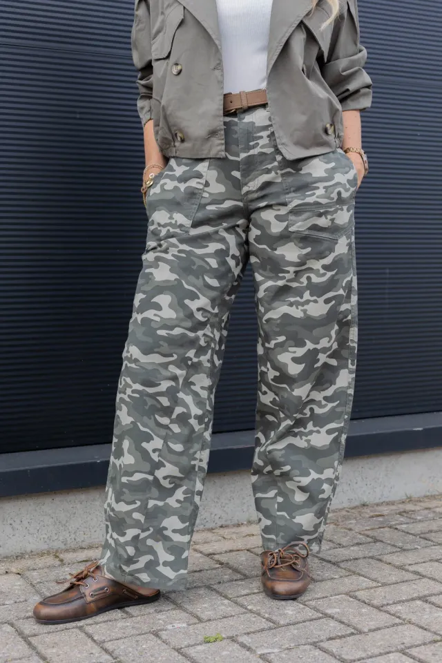 Para Mi Becca Pocket jeans camo barrel