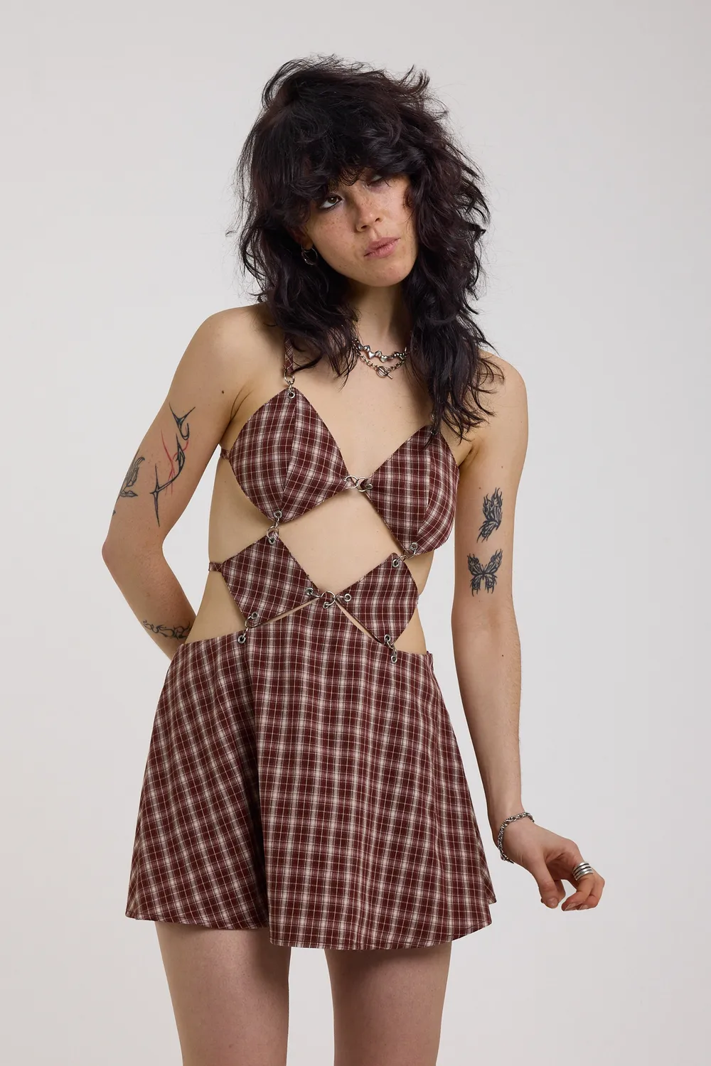 The Ragged Priest Blaze Grunge Check Cut Out minikjole burgundy åben ryg